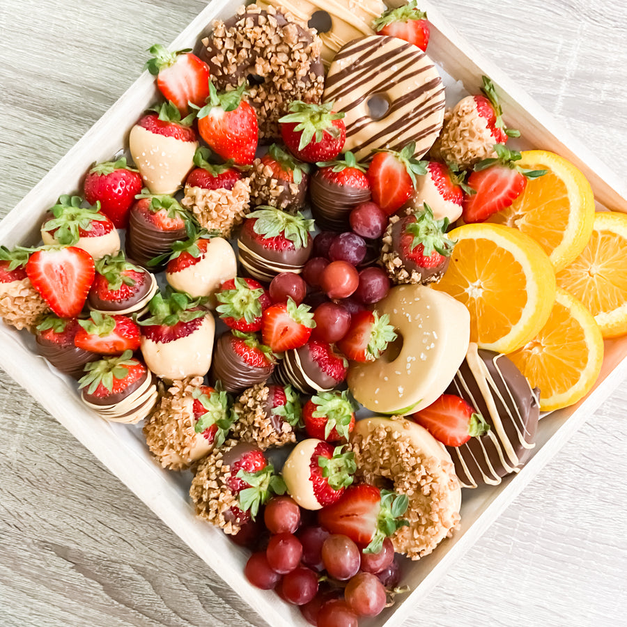 Salted Caramel & Chocolate Fruit Tray